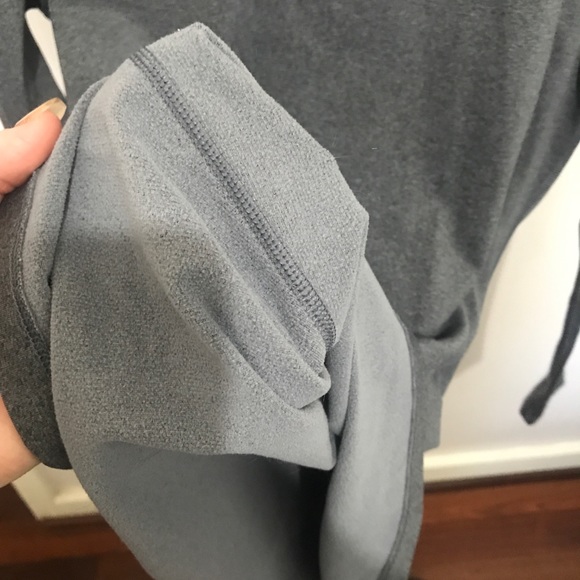 Under armour women’s workout top cold gear - Picture 4 of 6